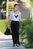 http://img231.imagevenue.com/loc17/th_28437_Lea_Michele_out_and_about_in_LA_007_122_17lo.jpg