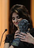 Penelope Cruz Photos Receiving Award Best Supporting Actress Goya Awards