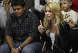 th_43736_celebrity_paradise.com_Shakira_protest_005_122_575lo.jpg