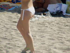 Greek-Beach-Sexy-Girls-Asses-l1pklor2m3.jpg