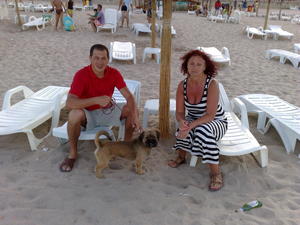 On vacation with her mother at Mamaia Beach x30-450pw04es2.jpg
