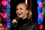 http://img231.imagevenue.com/loc501/th_87990_Hayden_Panettiere_-_MTV-TRL_020908_13_122_501lo.jpg