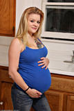 Cassie-Pregnant-1-j5ppp806sv.jpg