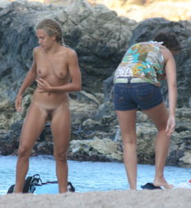 Beach Candid Voyeur Spy of Teens on Nude Beach -w4jqbmw07r.jpg